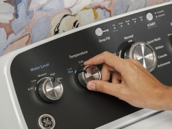 GE Appliances™ Delivers Energy Savings and a Great Clean with Its New Cold Water Washing Machines GE Appliances™ Delivers Energy Savings and a Great Clean with Its New Cold Water Washing Machines