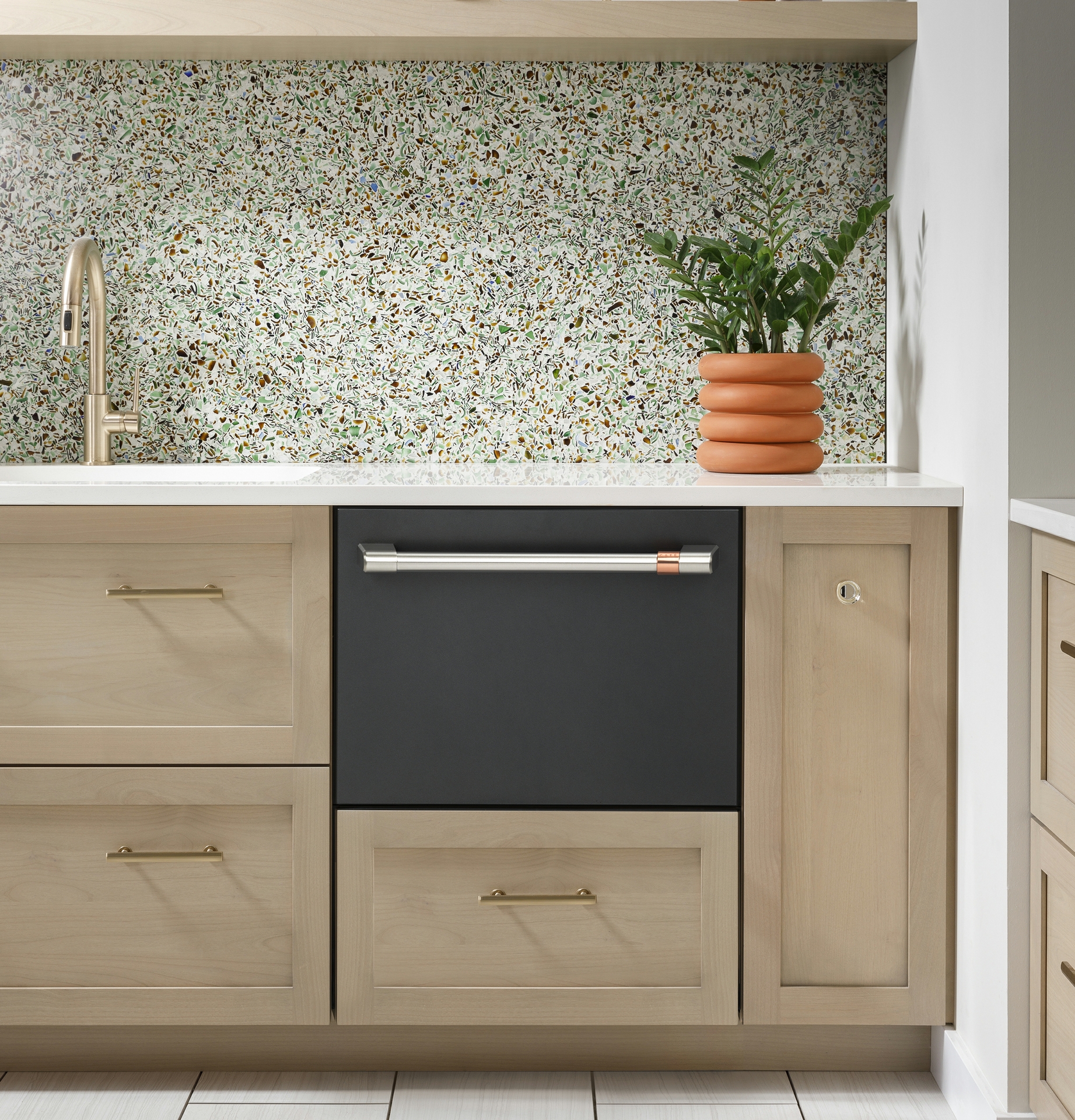 CAFÉ Single Drawer Dishwasher in Matte Black