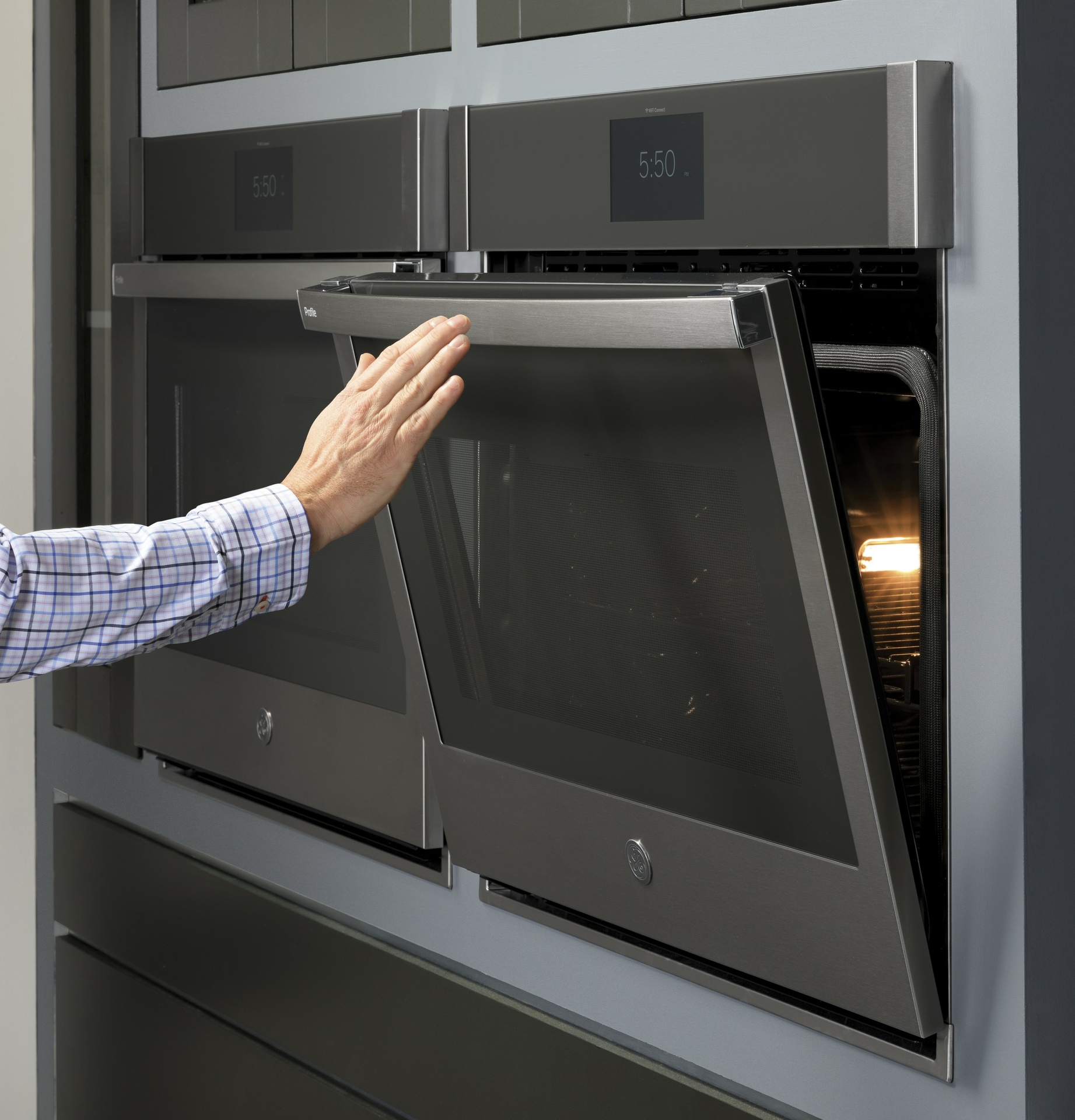 Cookcam AI Will Be Available for Select Wall Ovens with In-Oven Cameras