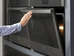 Cookcam AI Will Be Available for Select Wall Ovens with In-Oven Cameras
