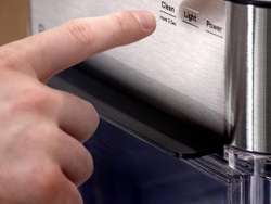 Enhanced UI Notifications distinguish between the need to sanitize and descale your unit to ensure optimal ice production in the GE Profile Opal 2.0 Ultra. 