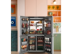 Available with Quad Doors, the CAFÉ Smart Counter-Depth Quad-Door Refrigerator features a fully convertible zone that offers ultimate flexibility.