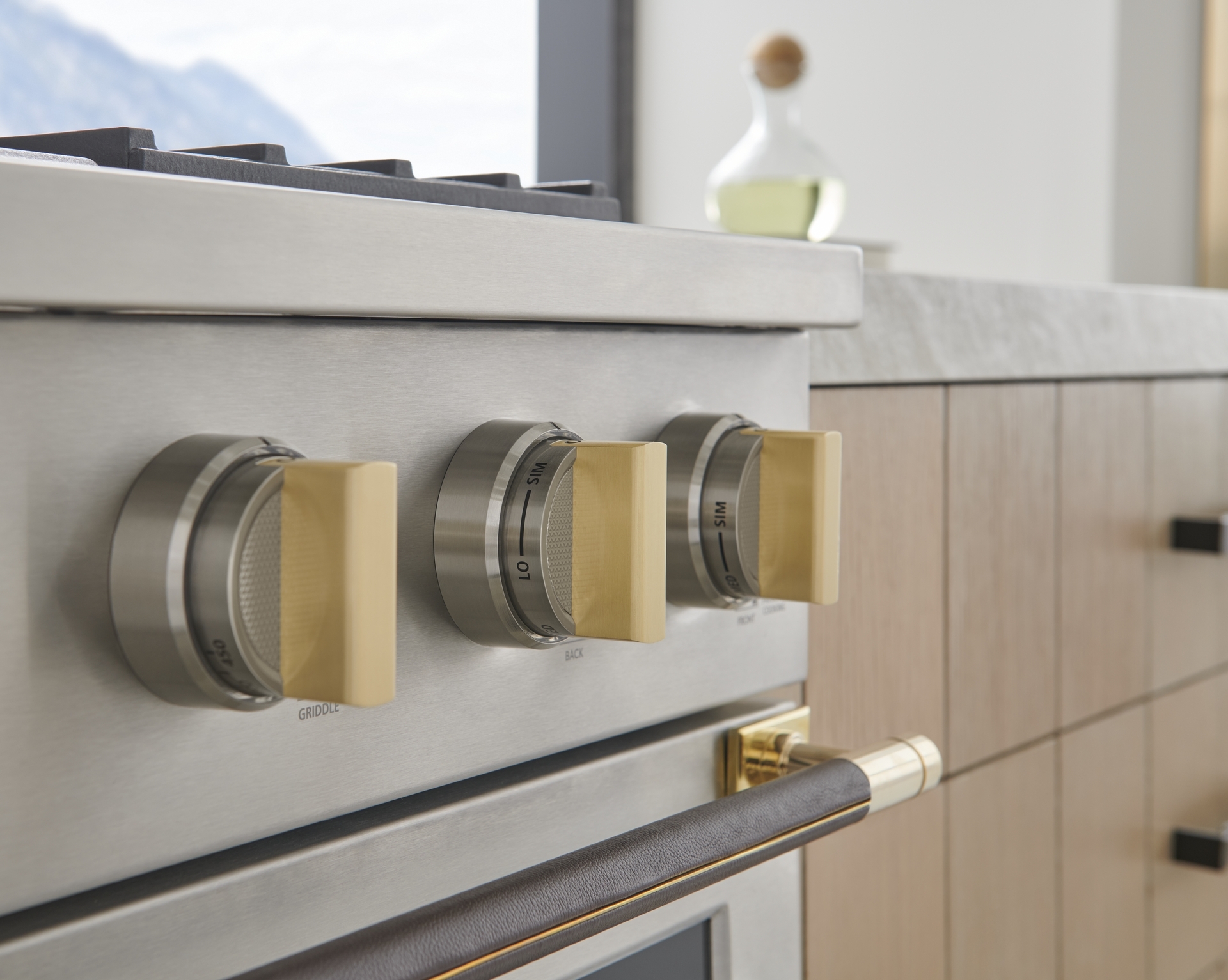 Monogram is partnering with the Keeler Brass Company, one of the most renowned hardware brands in the U.S., to produce the handles in its Designer Collection