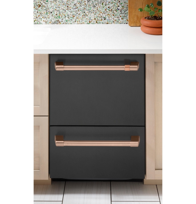 Available in the multiple finishes and outfitted with custom hardware, the CAFÉ Dishwasher Double Drawer is a stylish addition to any home.