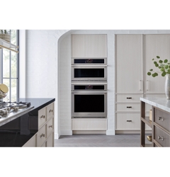 The Monogram 5-in-1 Oven with Advantium® Technology features flexible installation options.