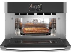 Owners of the 240-volt GE Profile Single Wall Oven can enjoy comfort food favorites like a three-layer lasagna, ready in just twenty-five minutes. 
