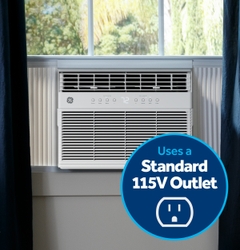 Equipped with a standard 115-volt outlet, the GE® Smart Heat/Cool Window AC provides greater installation flexibility and compatibility. 