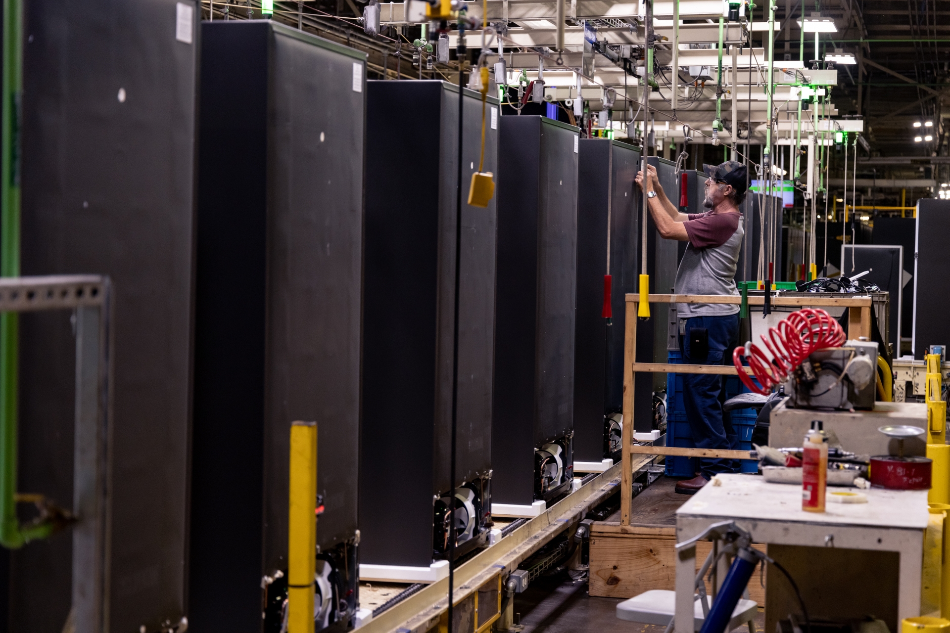 GE Appliances top-freezer refrigerator plant in Decatur will insource six 22 cu. ft. models to better support customer demand