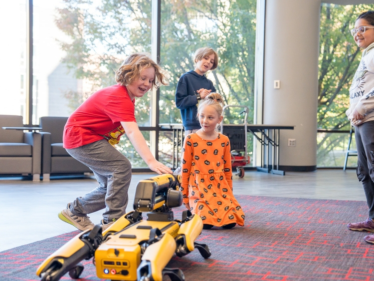 MAKER FAIRE LOUISVILLE RETURNS OCTOBER 17 AT THE UNIVERSITY OF LOUISVILLE