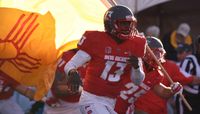 Lobos home for the holidays in Gildan New Mexico Bowl