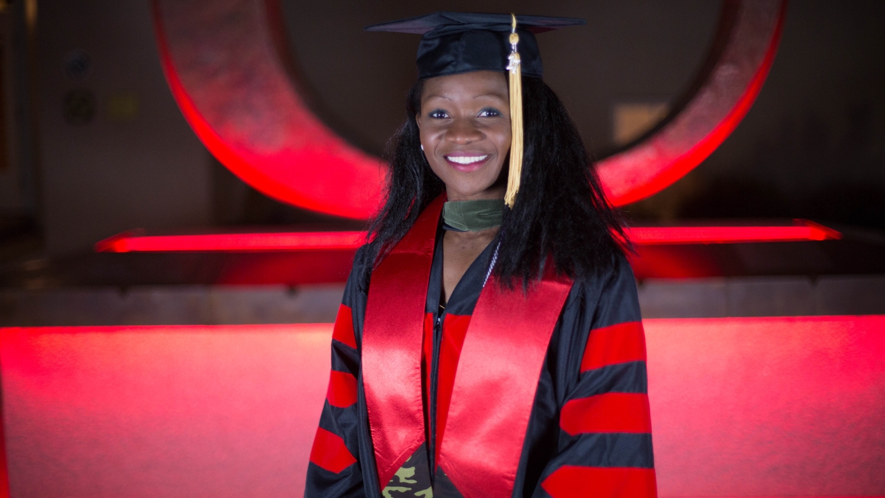 Grad photos sponsored by the UNM Alumni Association