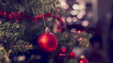 Collectible ornament honors UNM School of Engineering