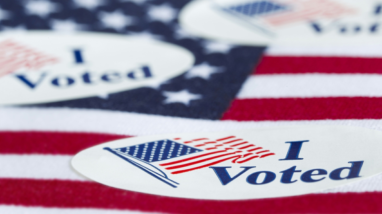 Generic voting and flag