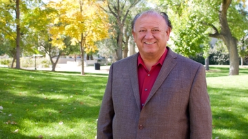 Eliseo “Cheo” Torres retires after 25 years at UNM