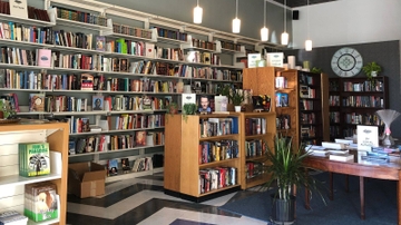 Lobo alumni family unveils Nob Hill bookstore