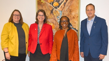 UNM vice presidents visit UNM-Los Alamos branch campus