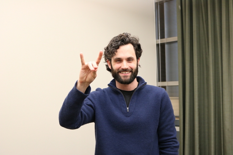 Everyone's a Lobo, even Penn Badgley