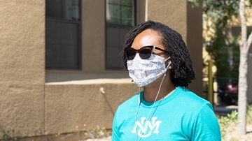 UNM revises policy on mask wearing 