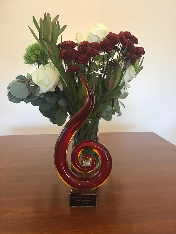 This year’s ARL award sculpture. ARL Sculpture