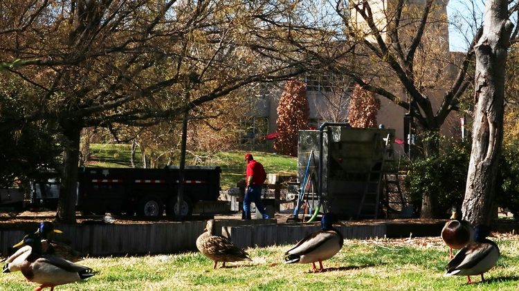 UNM Facilities Management and vendor
