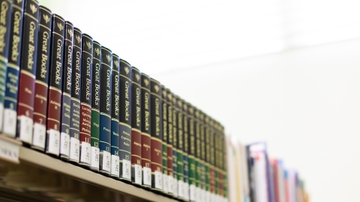 UNM Libraries announce Spring 2022 hours