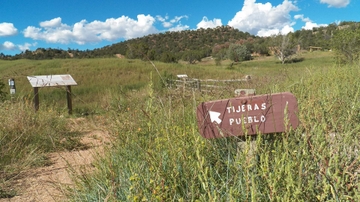 UNM anthropology team analyzes life in pueblo at crossroads