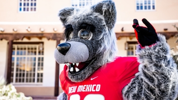 UNM staff member develops wellness course from positivity workbook 