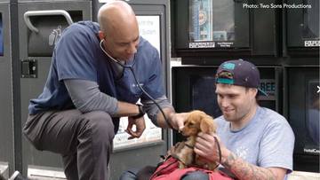 UNM alumnus named ‘23 CNN Hero of the Year