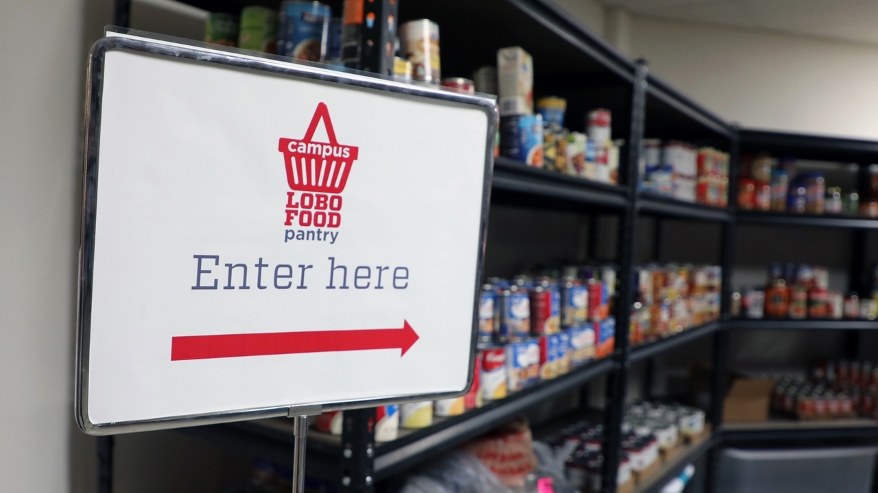 LOBO FOOD PANTRY PHOTO