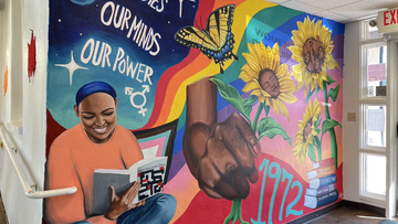 Women's Resource Center unveils new mural