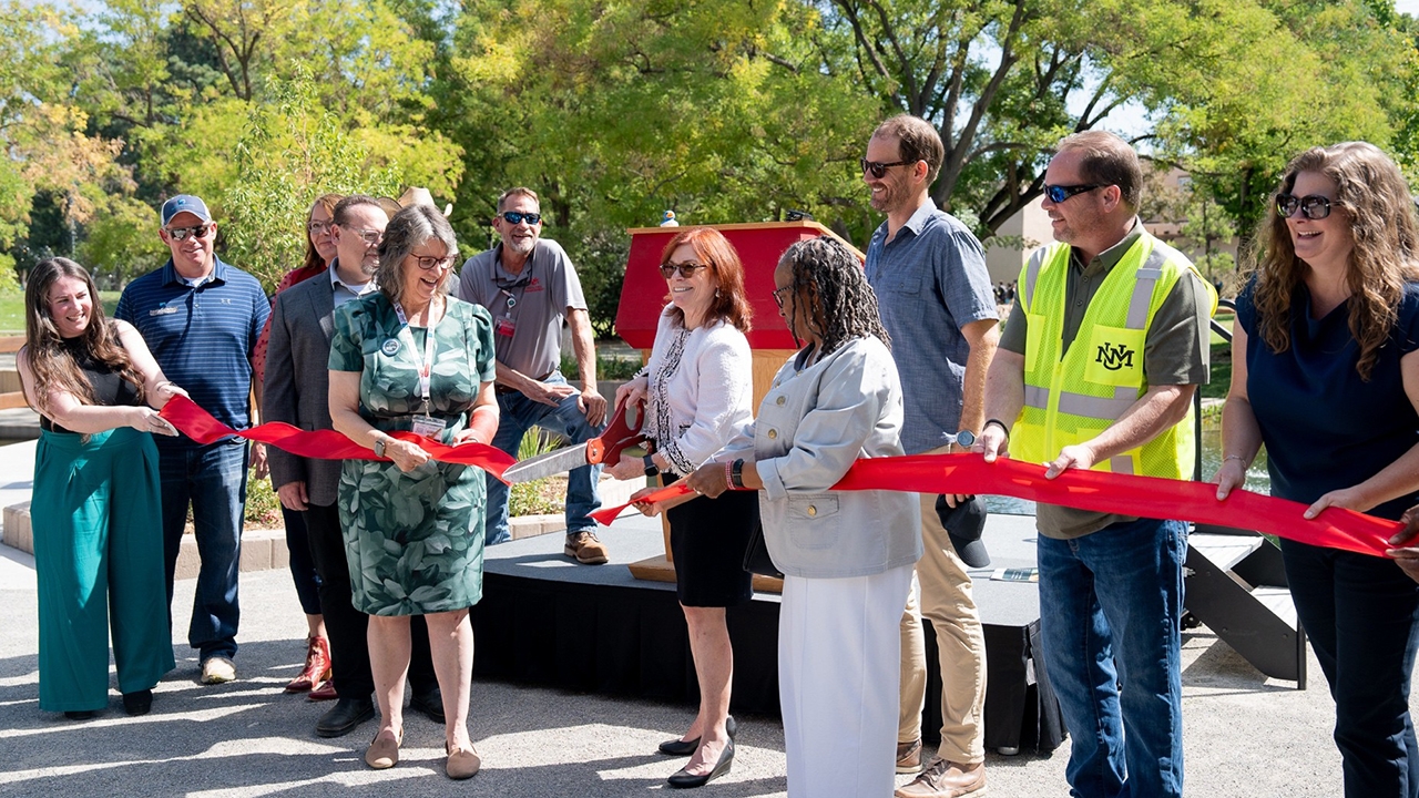 UNM's Duck Pond reopens to campus community | UNM UCAM Newsroom