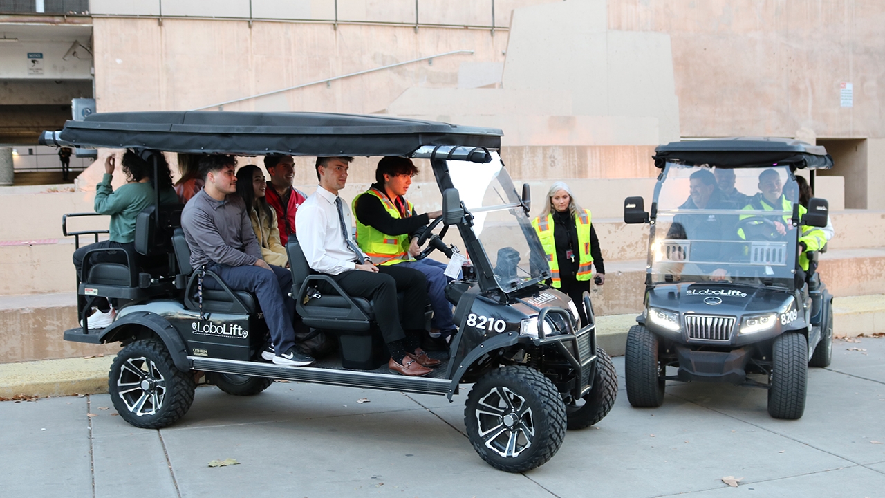 Students lead launch of LoboLift, new after-dark ride service at UNM