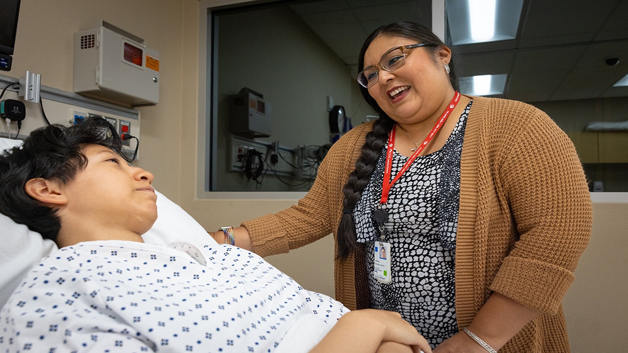 UNM adds Master of Social Work program | UNM UCAM Newsroom