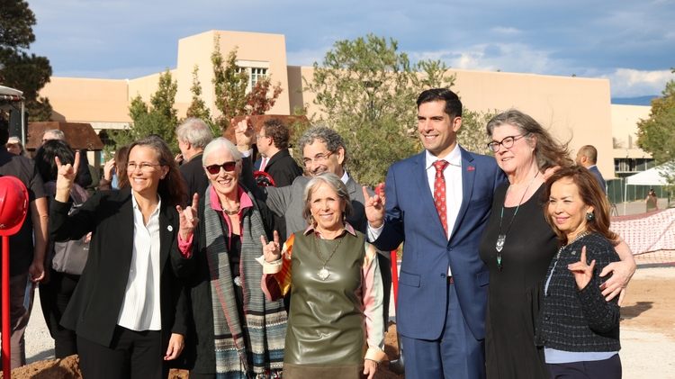Everyone's a Lobo! VIPs celebrate