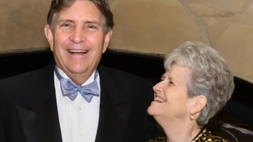 009_USTIrishStudiesGala_111425_MCW CWH LG laugh