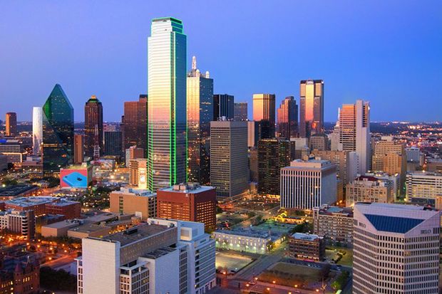 Dallas skyline by Robert Hensley