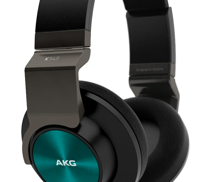 AKG K545