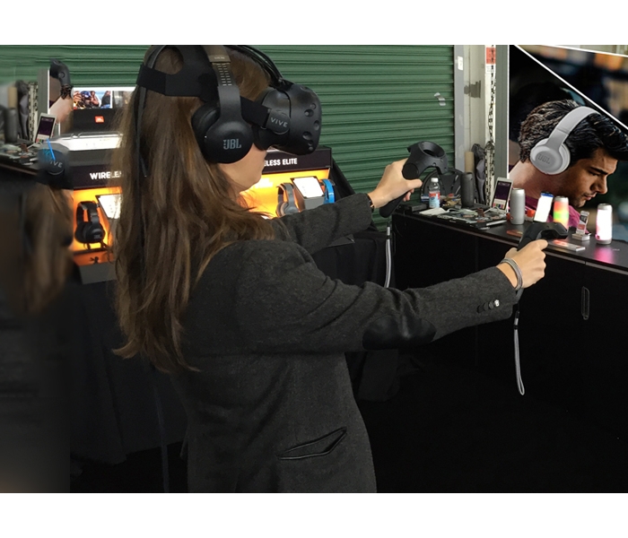 JBL Everest Elite VR demo at TechCrunch Disrupt SF 2016