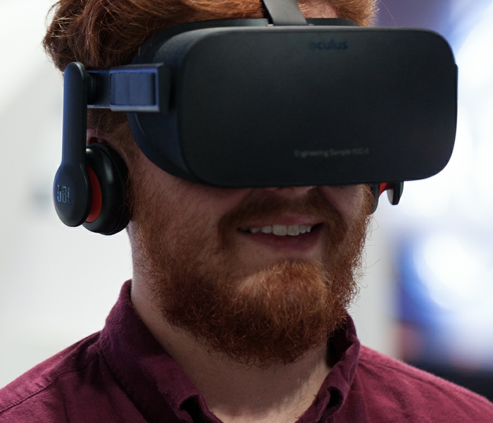Oculus headphones