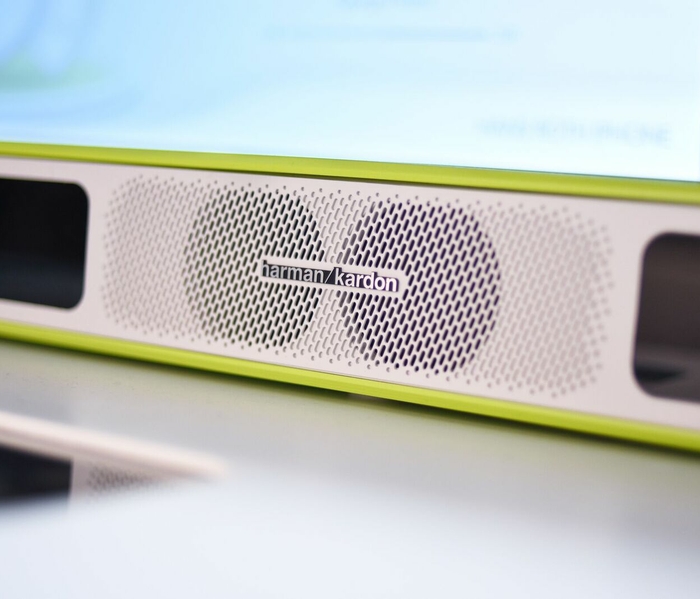 Rinspeed Oasis_Harman Kardon Soundbar in Oasis_2