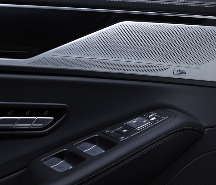 SUMMIT Next_Door_Panel_Details