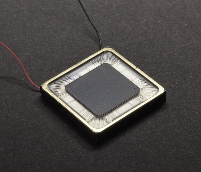 VOYAGER Next_Kinetic_Speaker