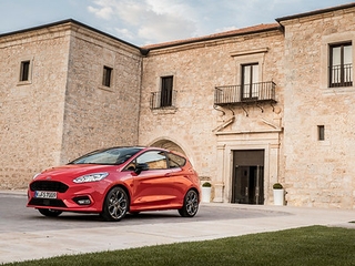 Fiesta ST-Line Race Red