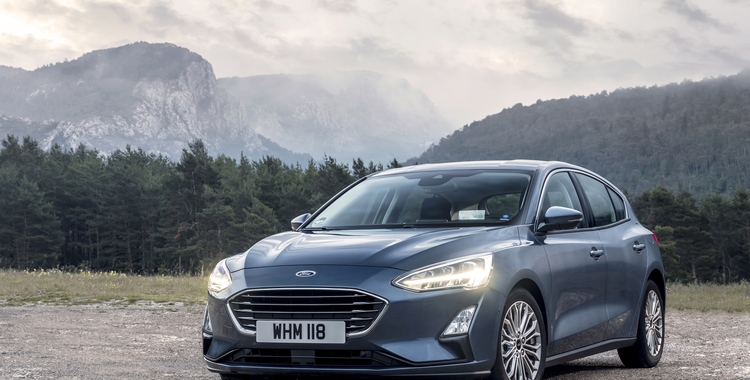 source Ford - 2018_FORD_FOCUS_DRIVE_TITANIUM_75 s