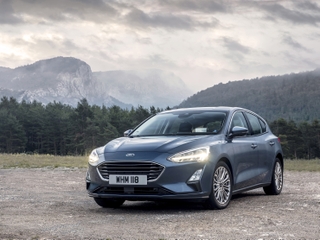 source Ford - 2018_FORD_FOCUS_DRIVE_TITANIUM_75 s