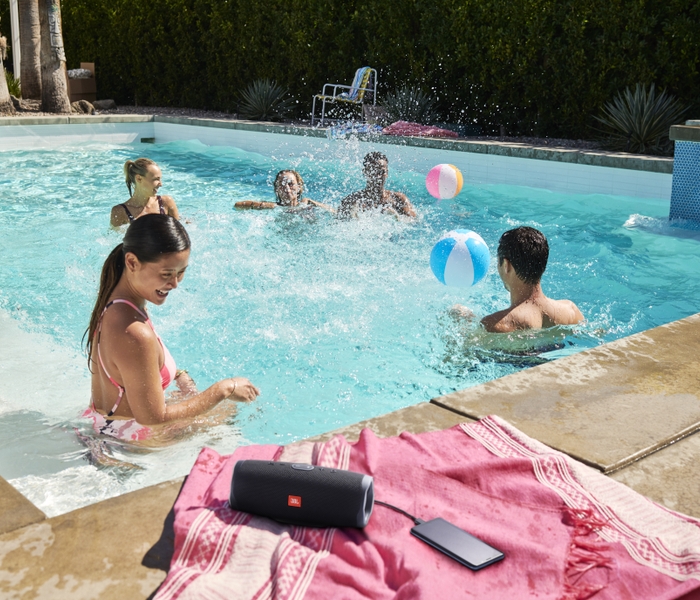 JBL Charge 4