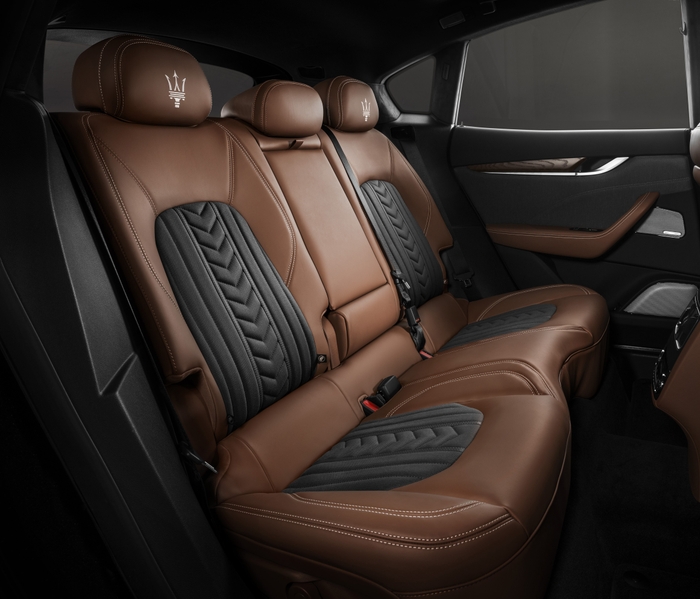 Bowers _ Wilkins Maserati_03