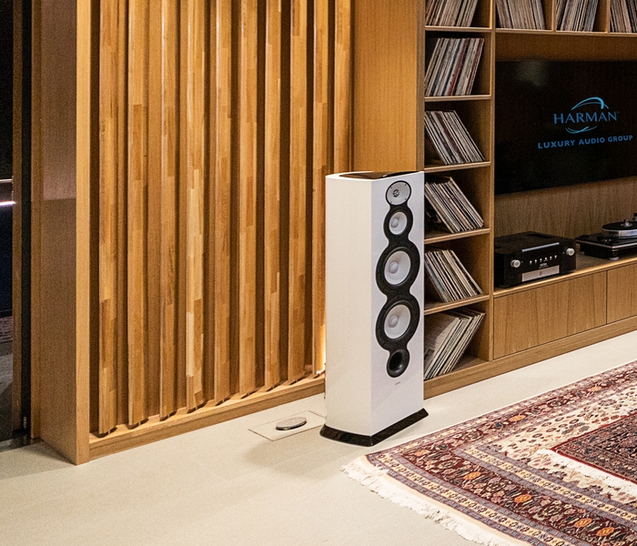 Listening Room_1