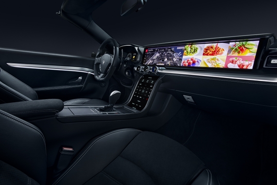0000_Full_Dash_Interior