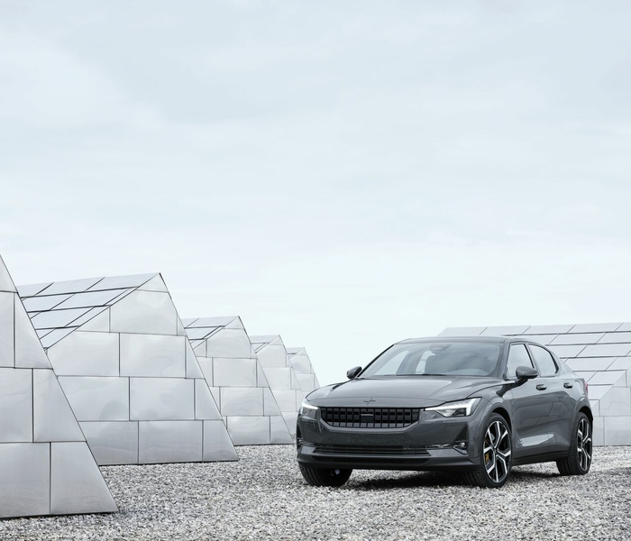 JPG_Small-Polestar_2_001